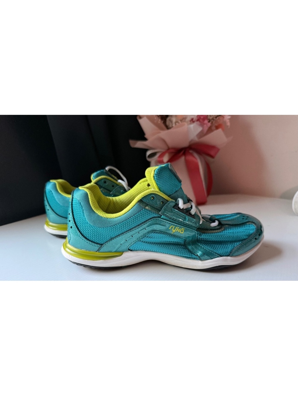 Ryka Transition Women’s 7.5 Teal Lime Cross Training Shoes Retro Sneakers